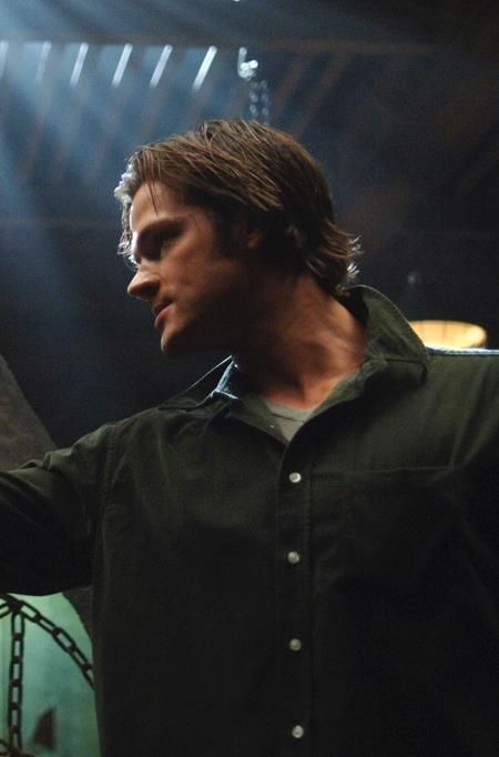 Supernatural Sam Winchester #4 CVR F Photo 1 Ltd Virgin Var